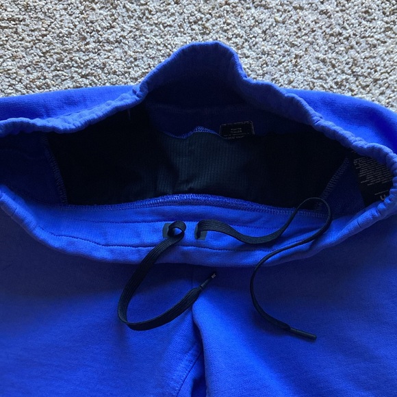 On Running Men’s Sweat Shorts Blue Athletic Run on Clouds Sz S - Picture 3 of 11